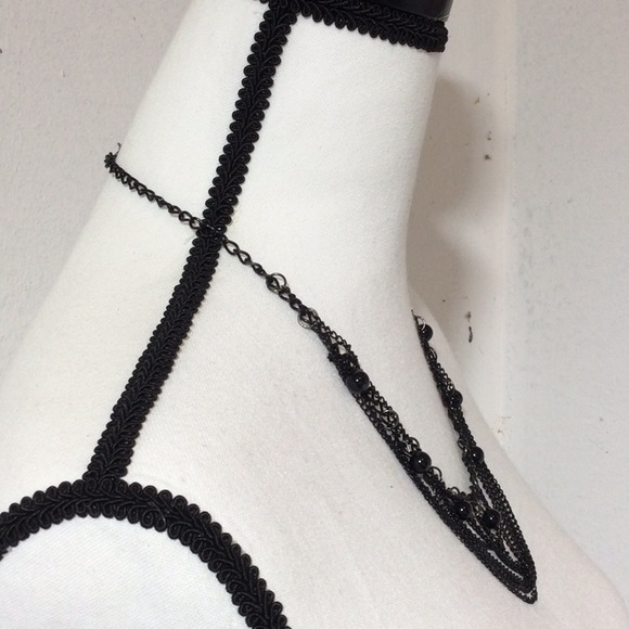 Black Multi-chain Beaded Necklace - Picture 6 of 10